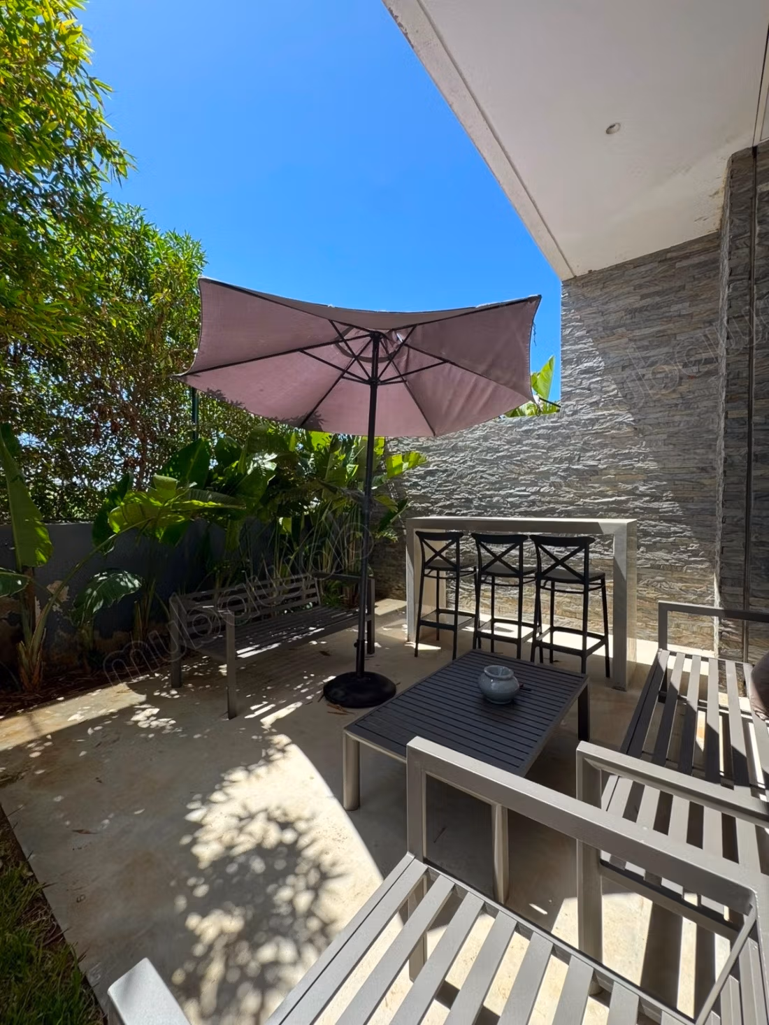 Villa completamente renovada en venta en Dar Bouazza