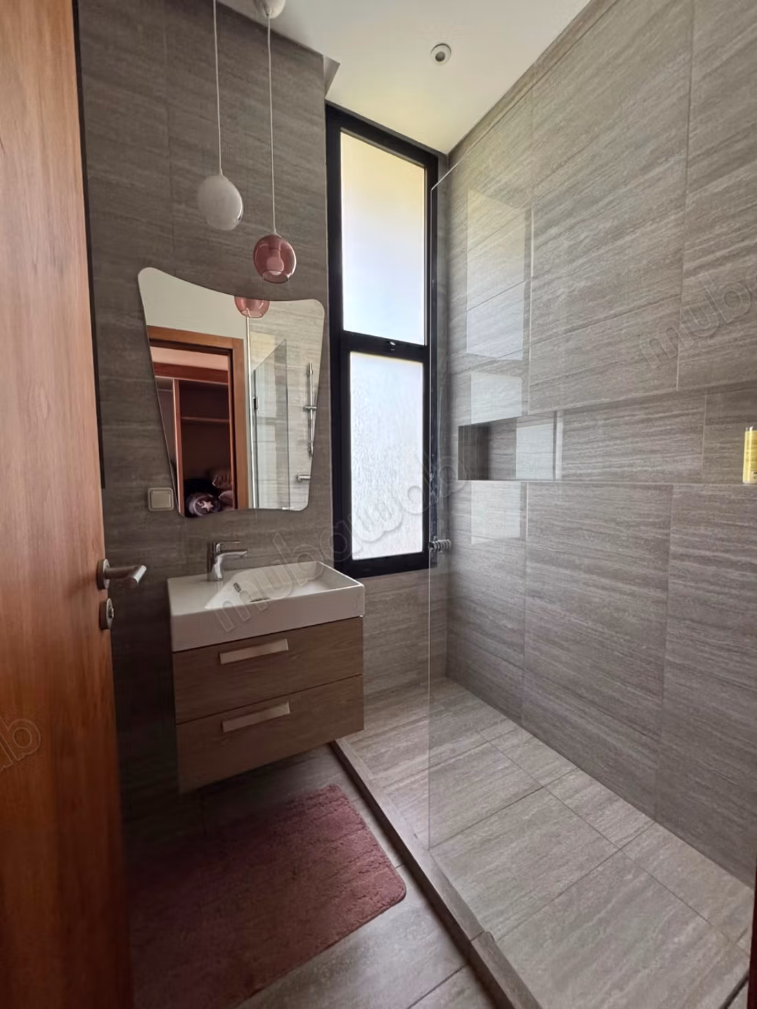Villa completamente renovada en venta en Dar Bouazza