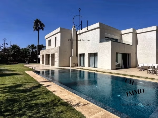 Location Modern Furnished Villa