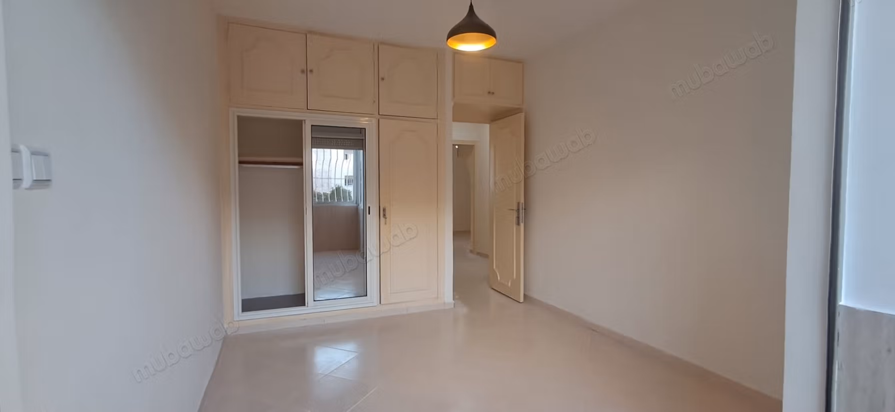 Quartiere CIL: Appartamento non arredato con 3 camere da letto