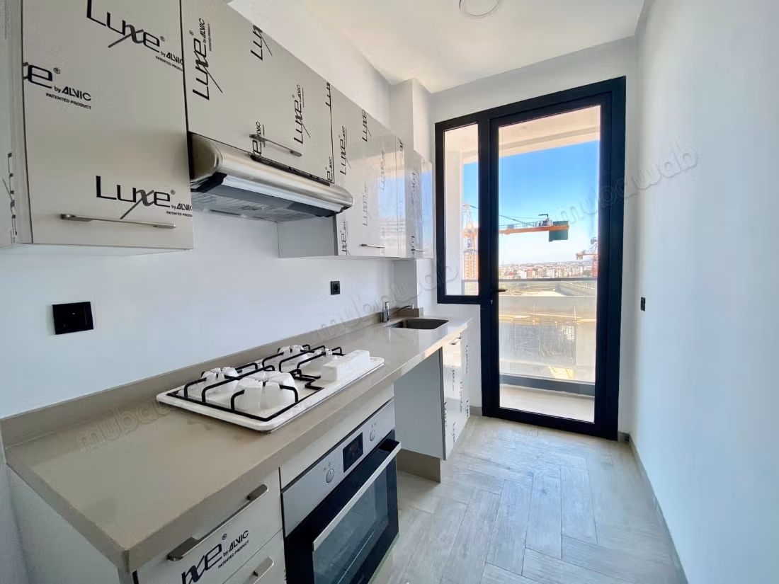 Superb new apartment for rent at CFC