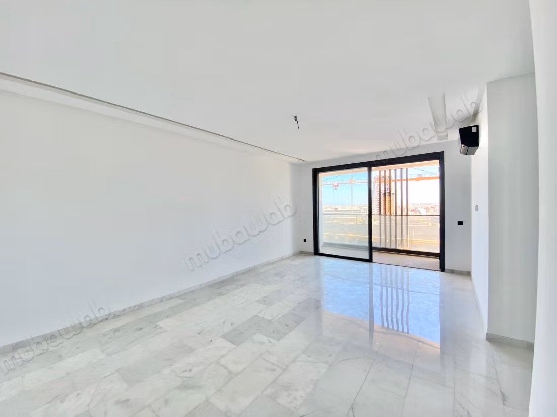 Superb new apartment for rent at CFC