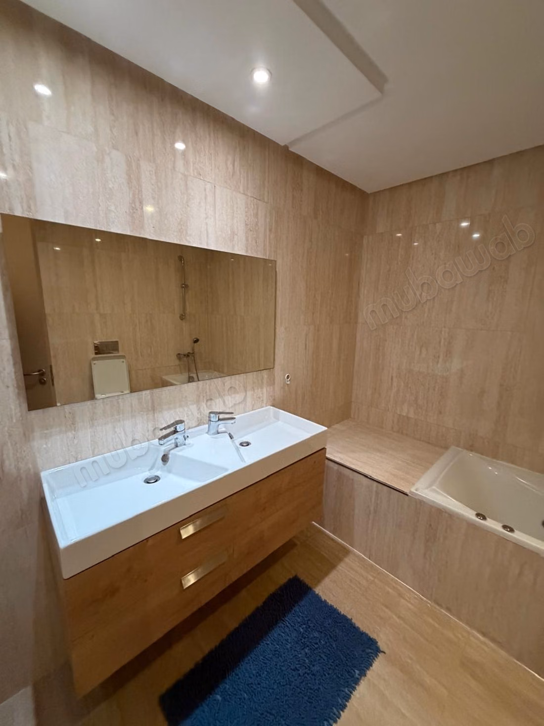 Un magnifique appartement rez de jardiin meublé