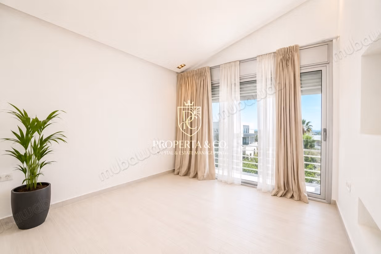 Exceptional modern villa with pool & panoramic view for rent – Malabata, Tangier
