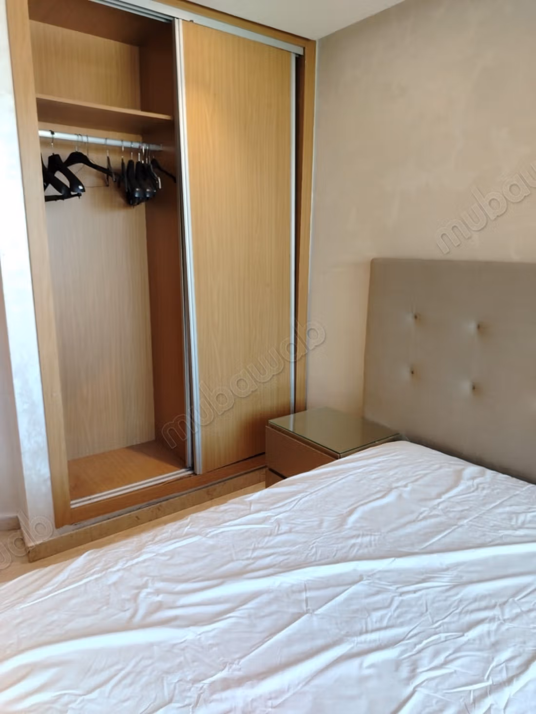 Appart a la location meublé a 2 Mars 
10000dh