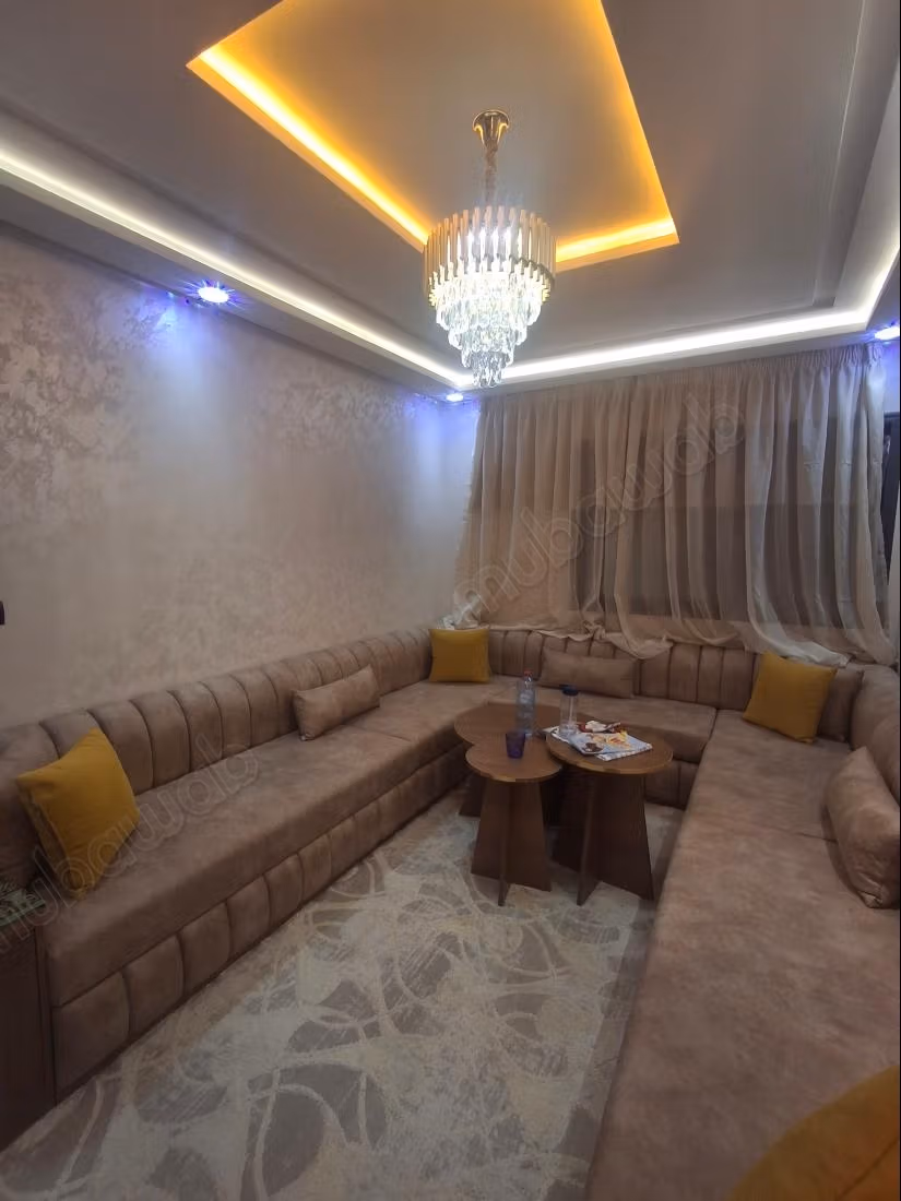 Mooie appartement te koop in de Hassani-buurt van Tanger. Oppervlakte 64 m². Gemeubileerd