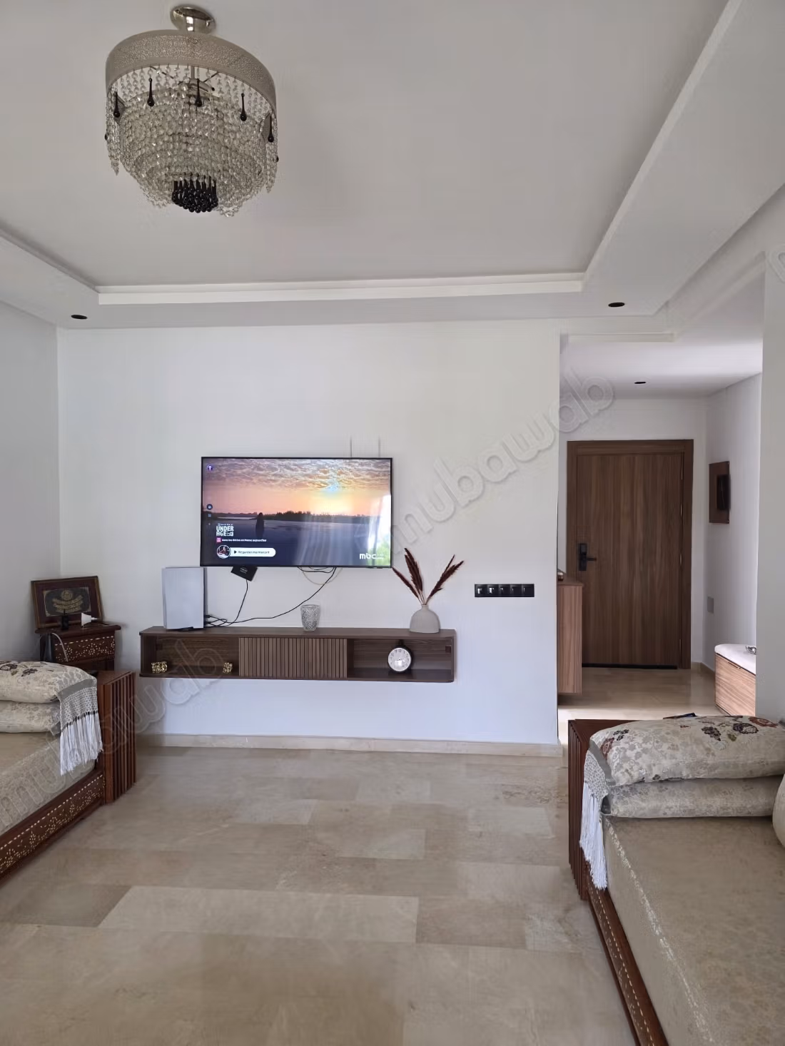 Bel appart meuble mansoria 8300 dh rdc
