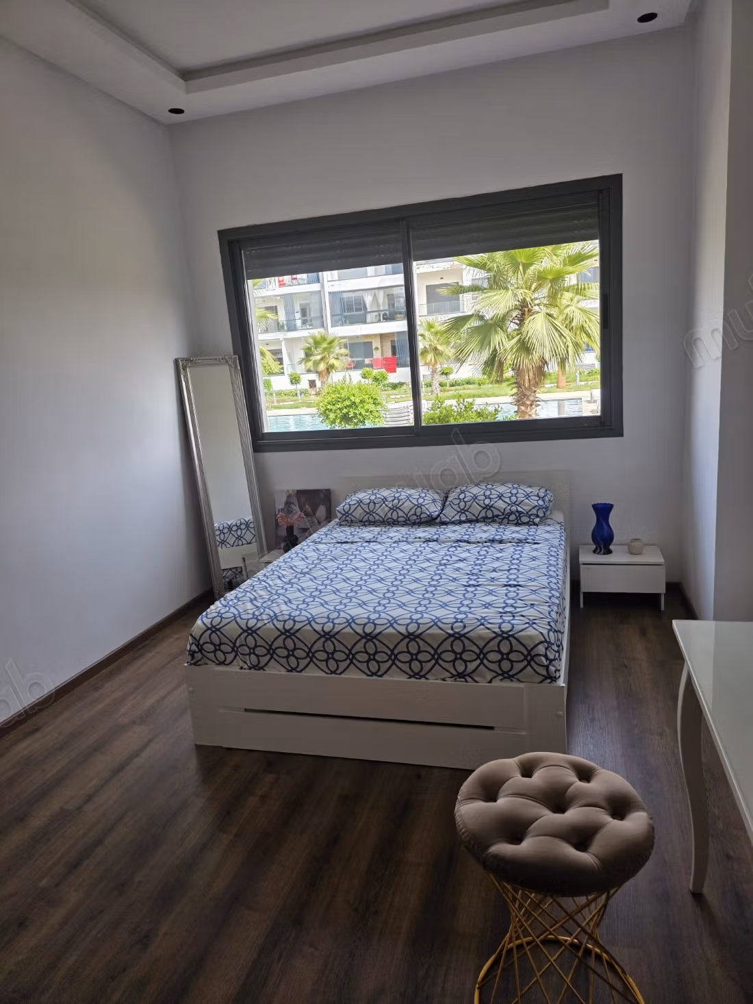 Bel appart meuble mansoria 8300 dh rdc
