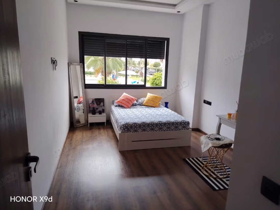 Bel appart meuble mansoria 8300 dh rdc