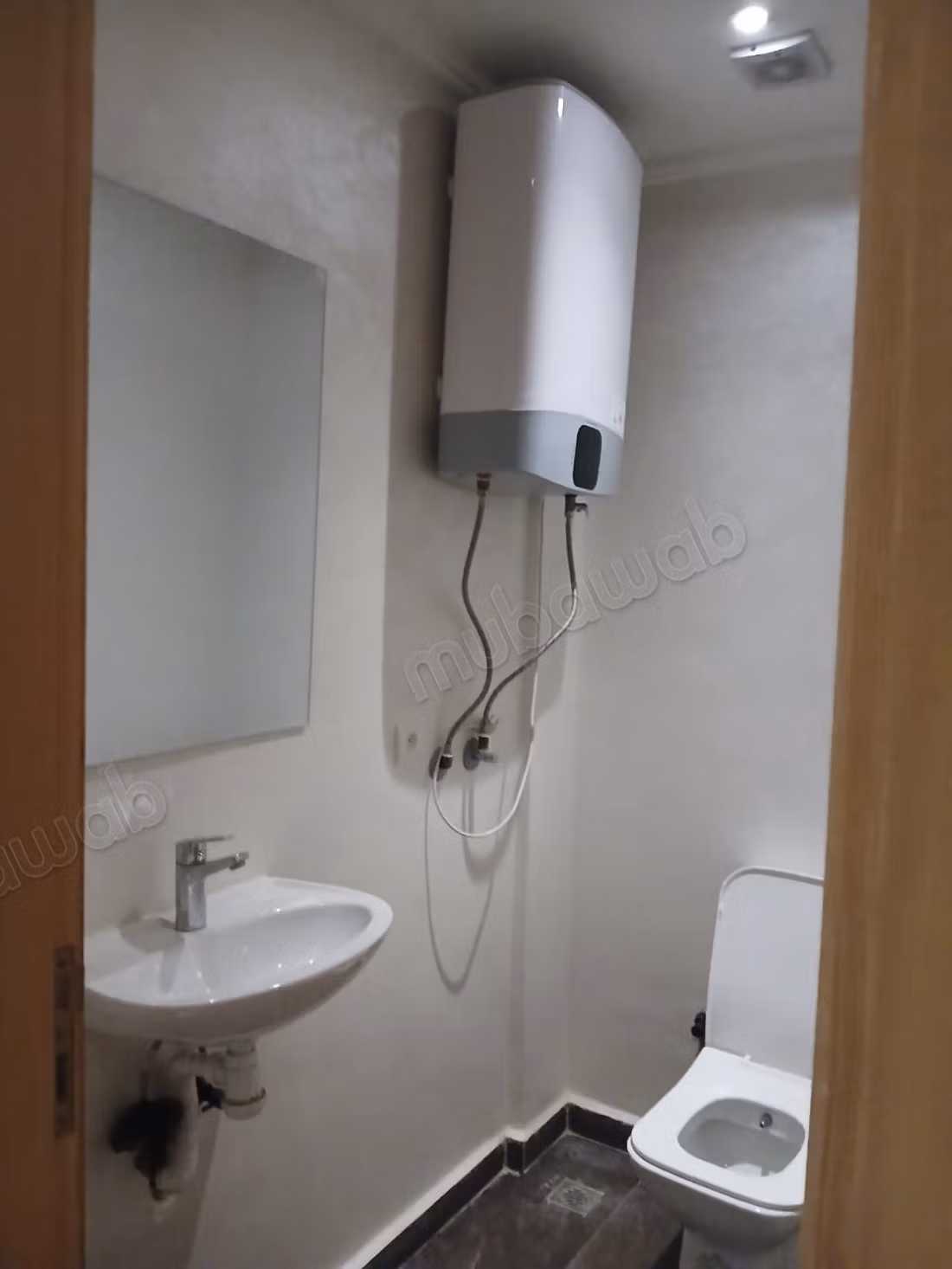طالب/طالبة جامعية مطلوب