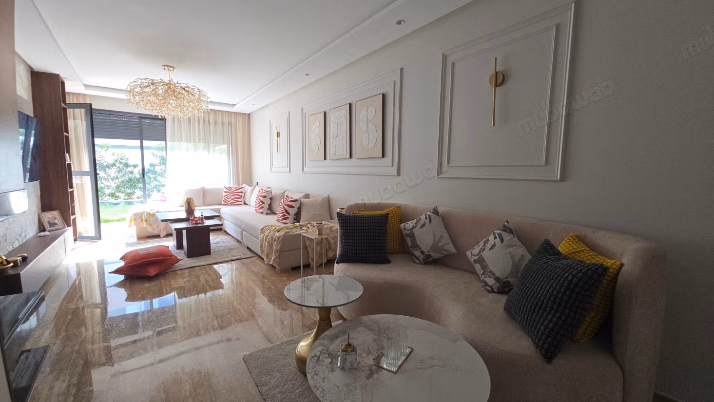 Ground Floor Apartment with Private Pool Facing South