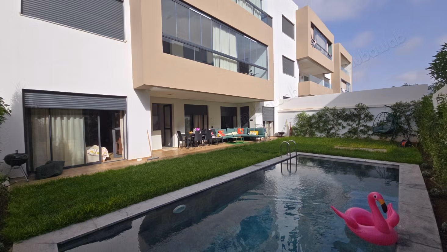 Ground Floor Apartment with Private Pool Facing South