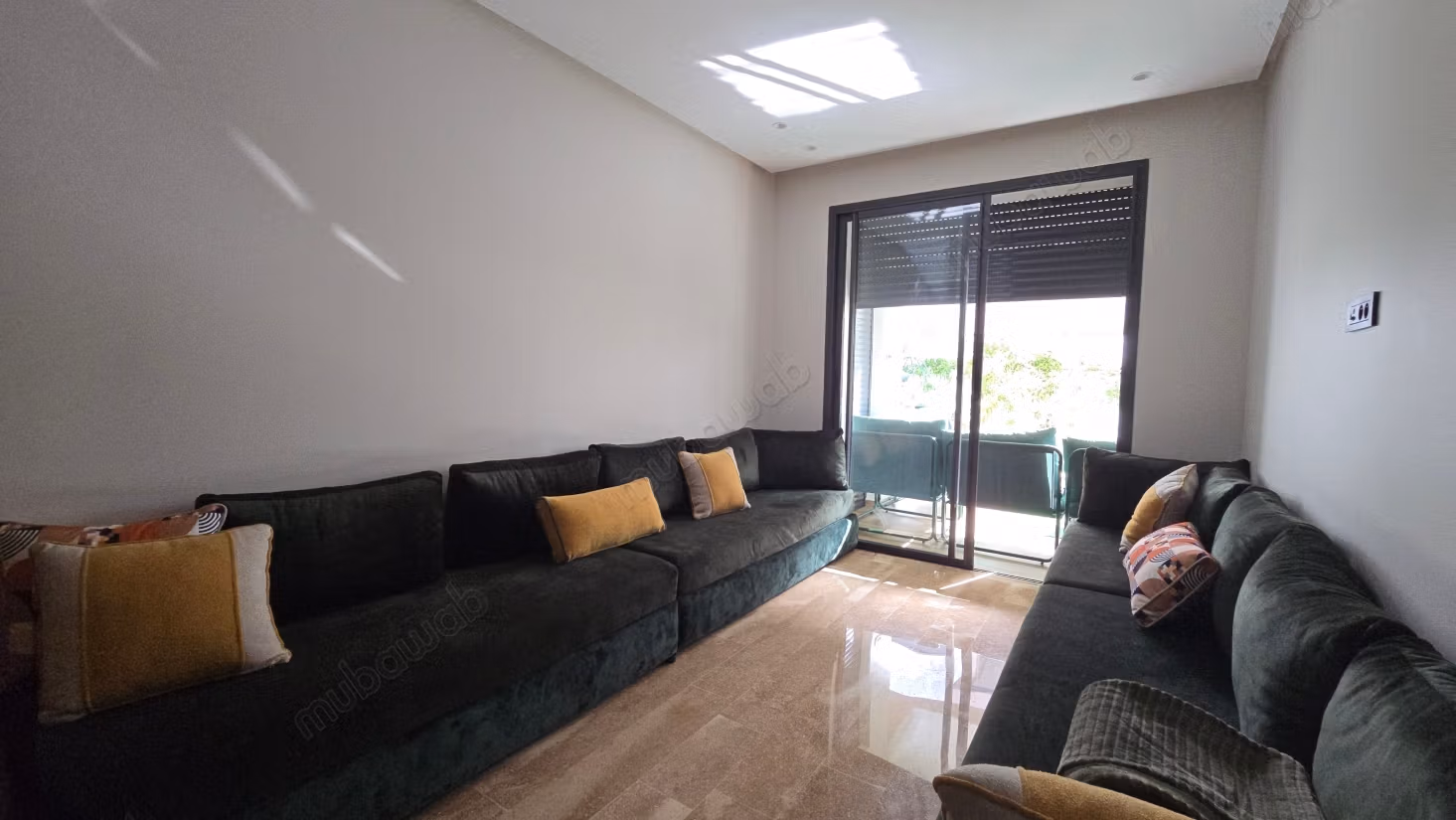 Ground Floor Apartment with Private Pool Facing South