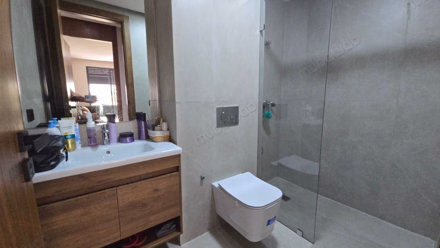 Ground Floor Apartment with Private Pool Facing South