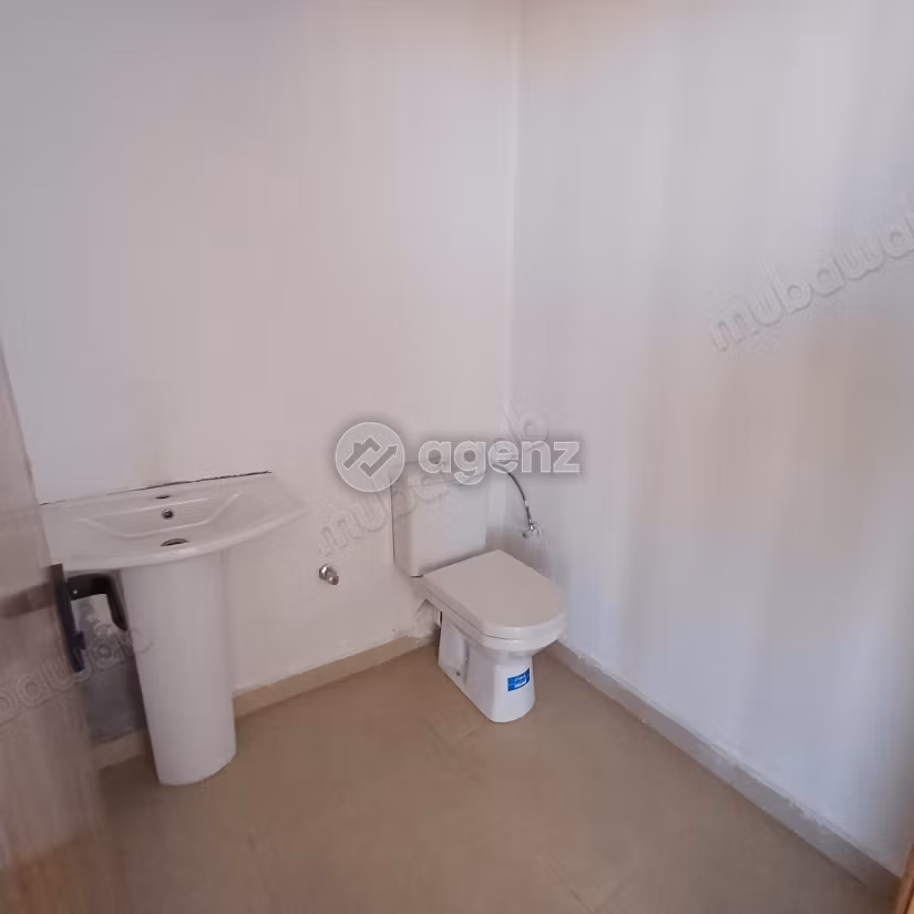Ufficio in affitto 83 m² Oulfa Casablanca