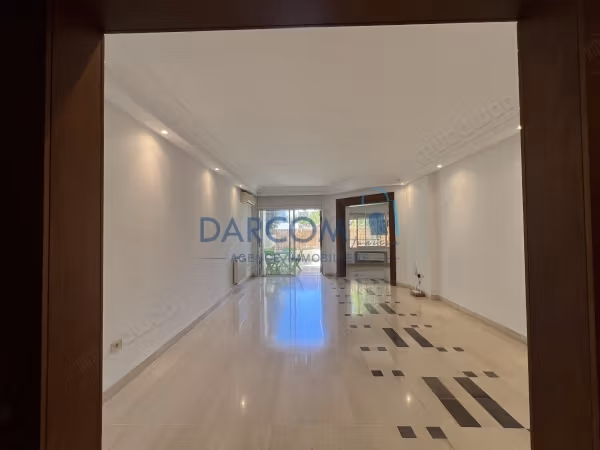 S3 with a living room of 204 m² in the Gardens of Carthage