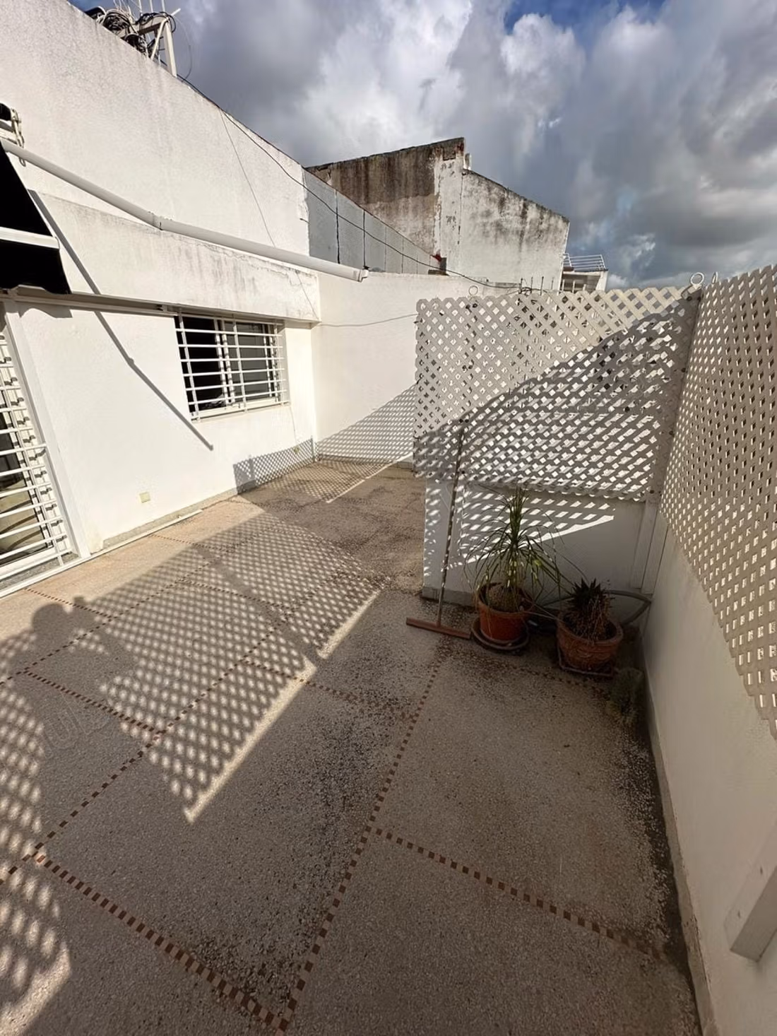Apartamento renovado con terraza en venta - Agdal