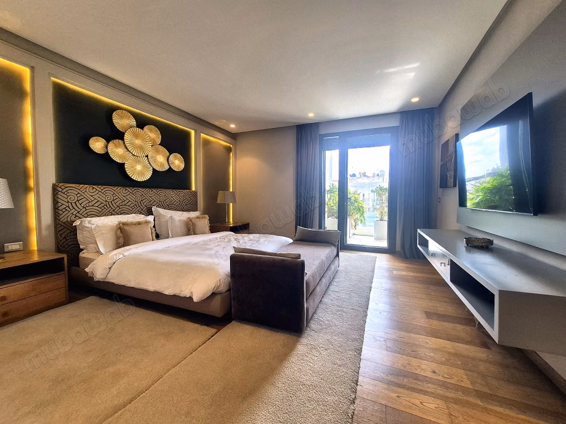 En Venta Apartamento 258 m2 Triángulo de Oro
