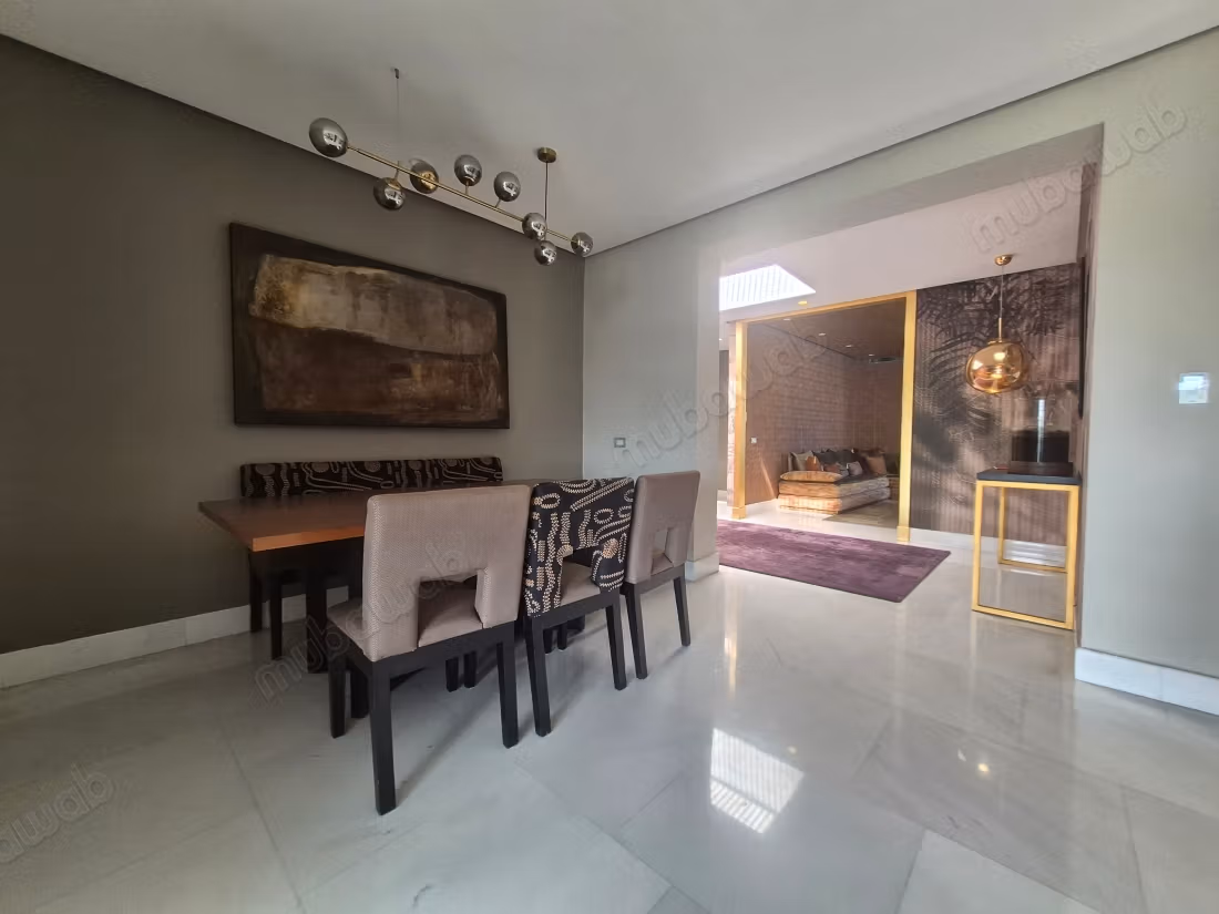 A Vendre Appartement 258 m2 
Triangle d'Or