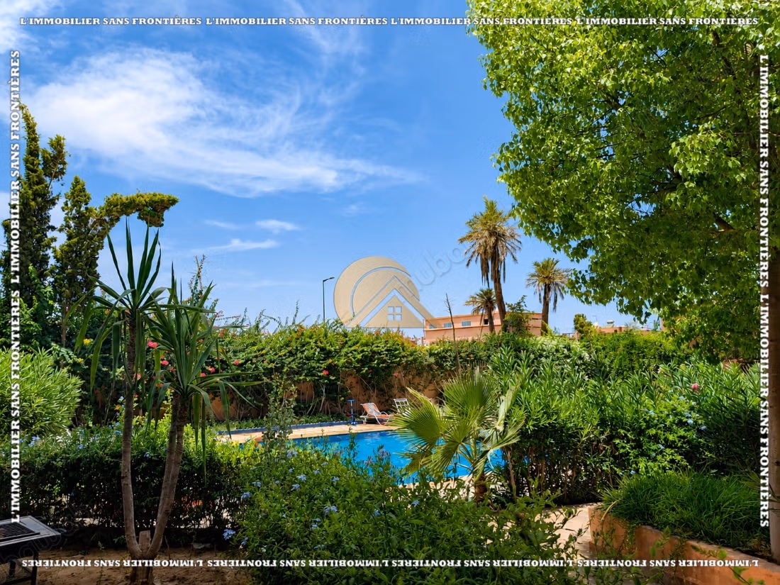 Furnished apartment for rent on the Casablanca road with a shared pool