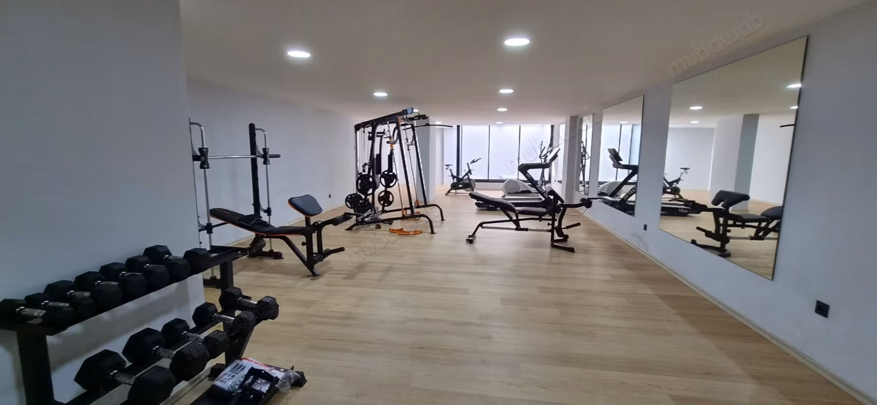 Studio neuf 45 m2 avec terrasse à l'oasis
