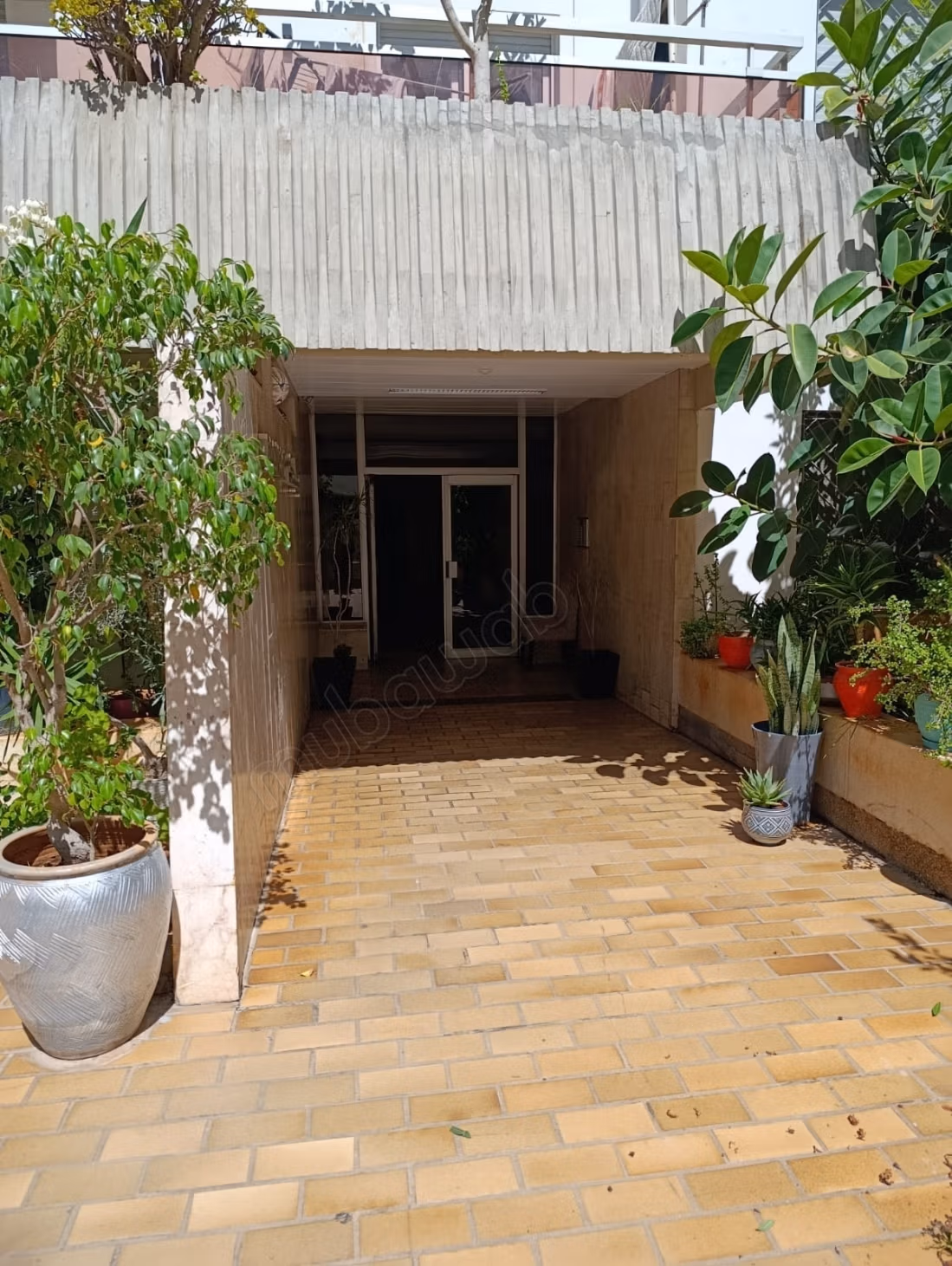 Appartement meublé Romandie 
2 Résidences fermés