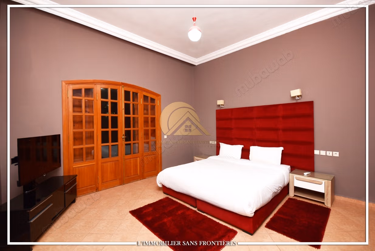 Villa meublée à vendre Route de l’Ourika, Marrakech – 1 hectare de terrain