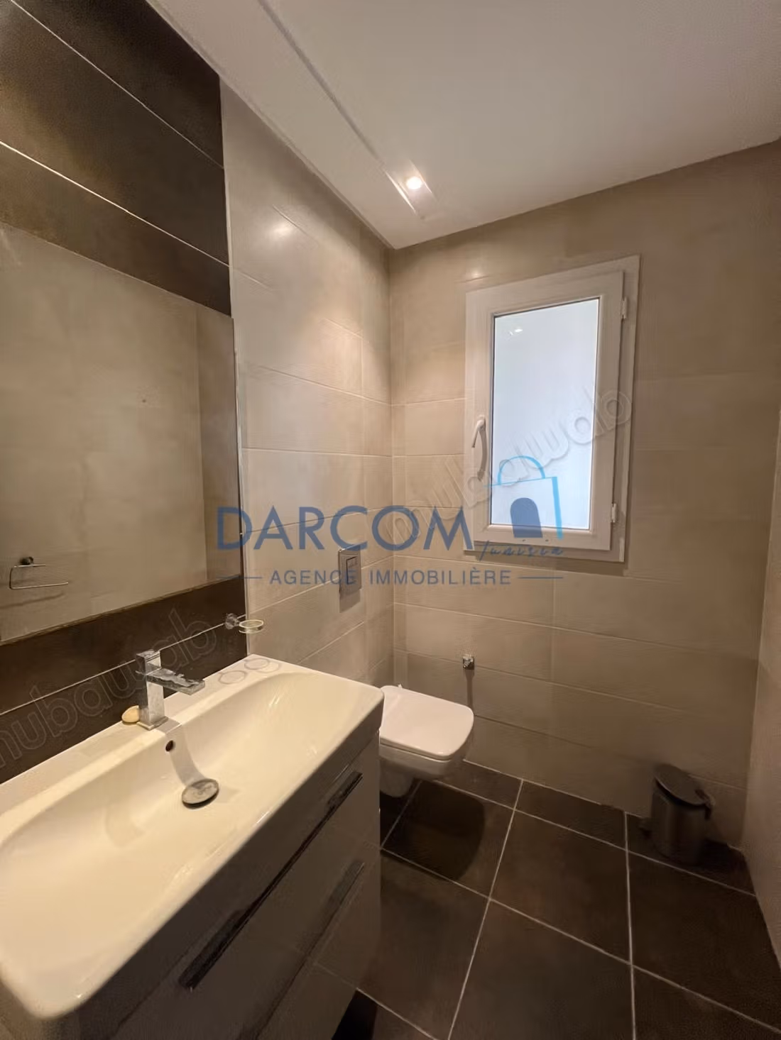 S4 de 280 m² aux Jardins de Carthage