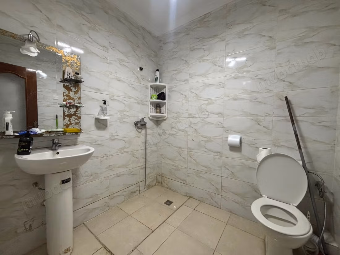 Appartamento Ammobiliato con Terrazza a Tanga Balia