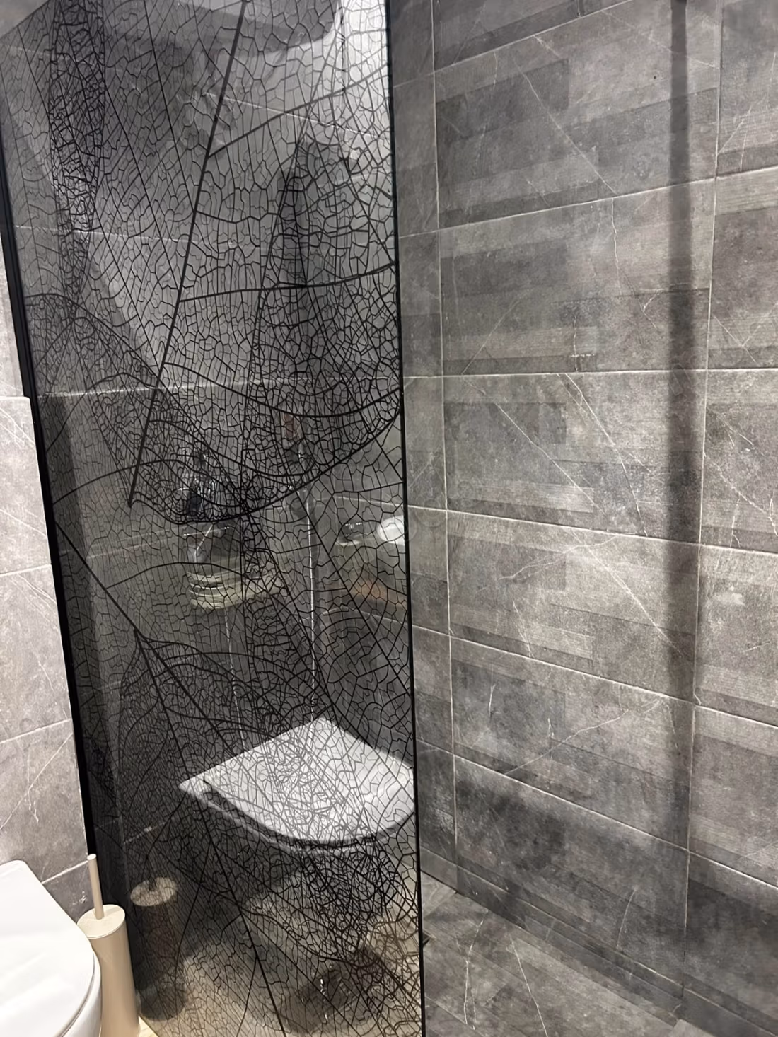 Studio nuovo arredato con finiture curate di 53m2
