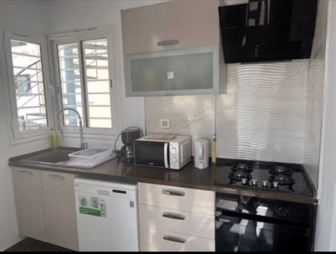 Vente S1 sur l’avenue hedi nouira enasser