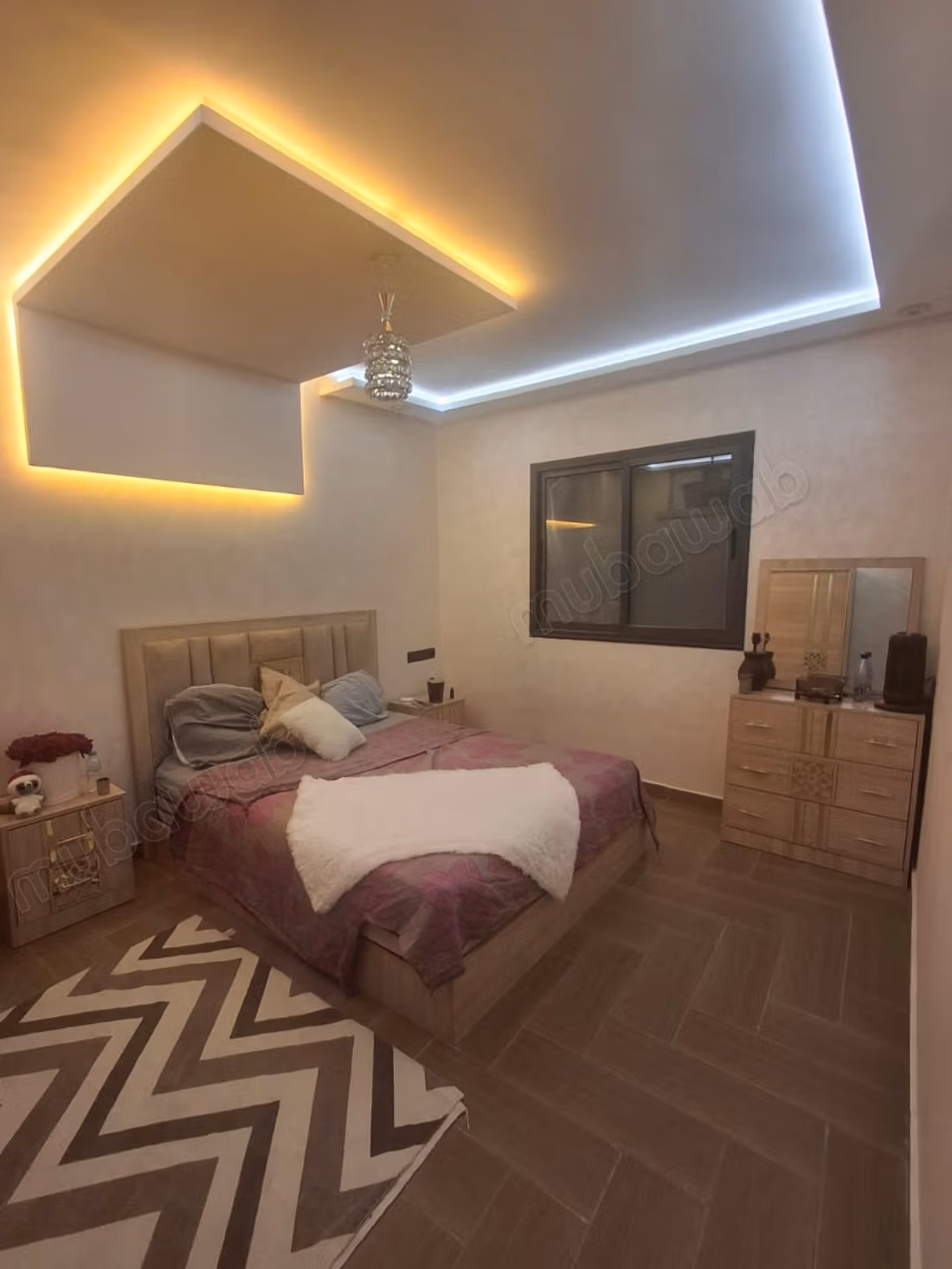 Prachtig appartement te koop in de wijk Hassani. De oppervlakte is 66 m². Gemeubileerd