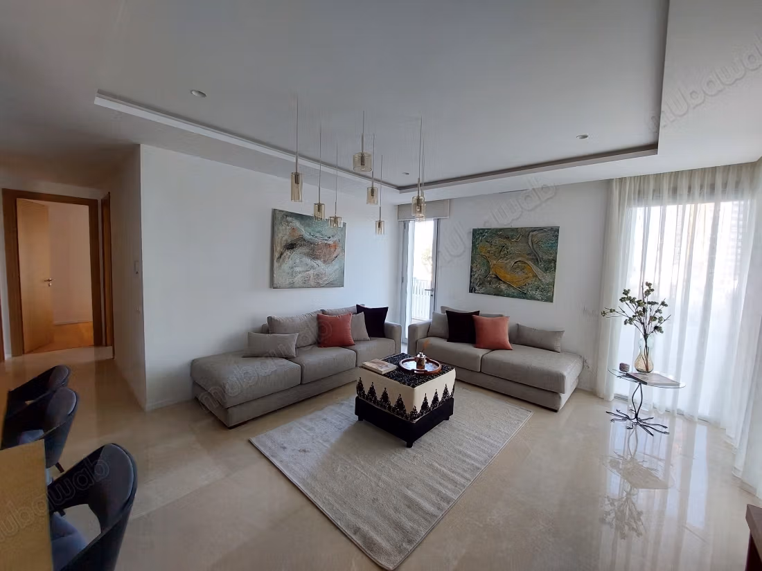 Bonito apartamento con gran terraza