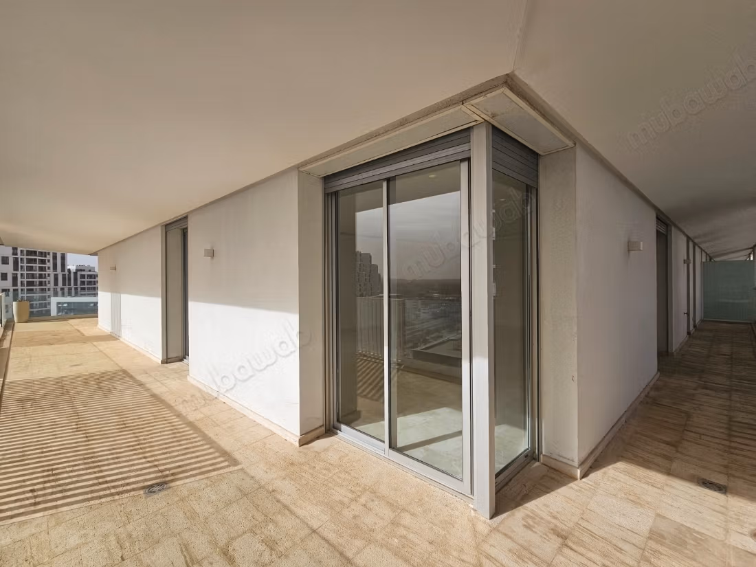 Modern empty apartment for rent – CFC Casablanca Finance City