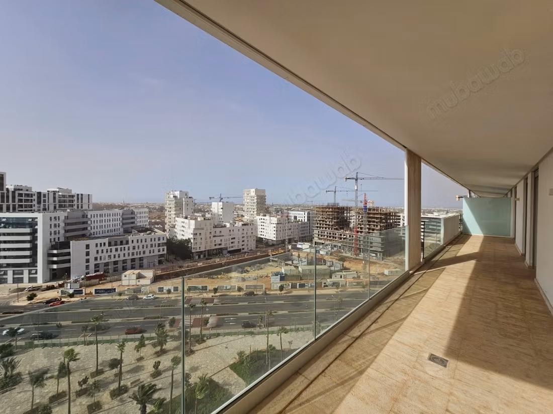 Modern empty apartment for rent – CFC Casablanca Finance City