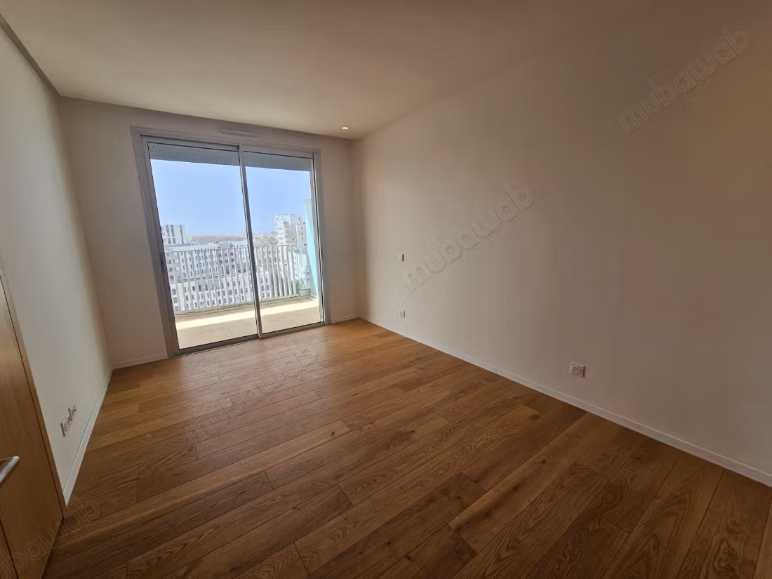Modern empty apartment for rent – CFC Casablanca Finance City