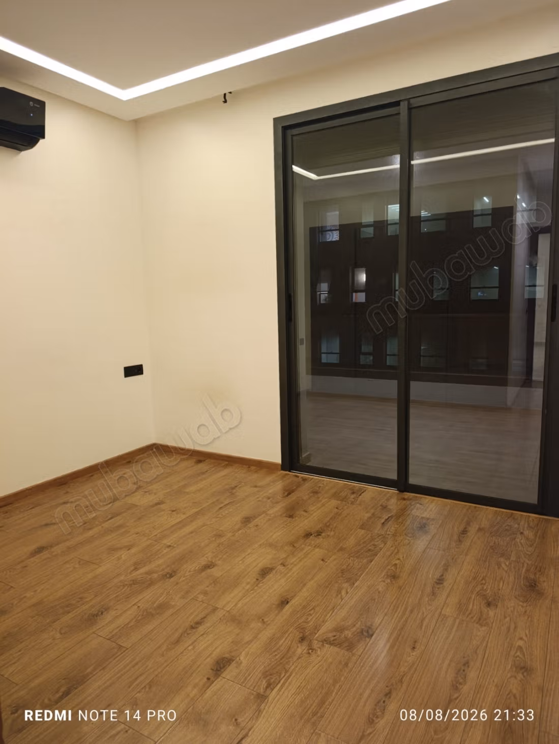 Empty apartment for rent in Finance City