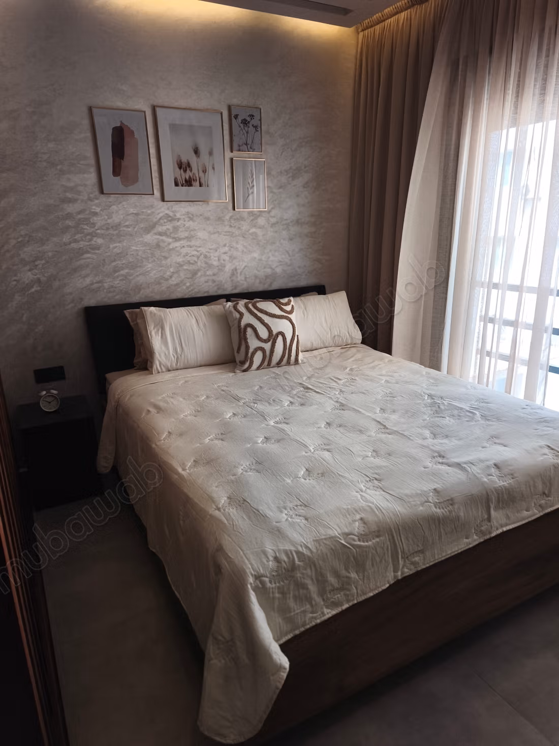 New furnished studio never inhabited