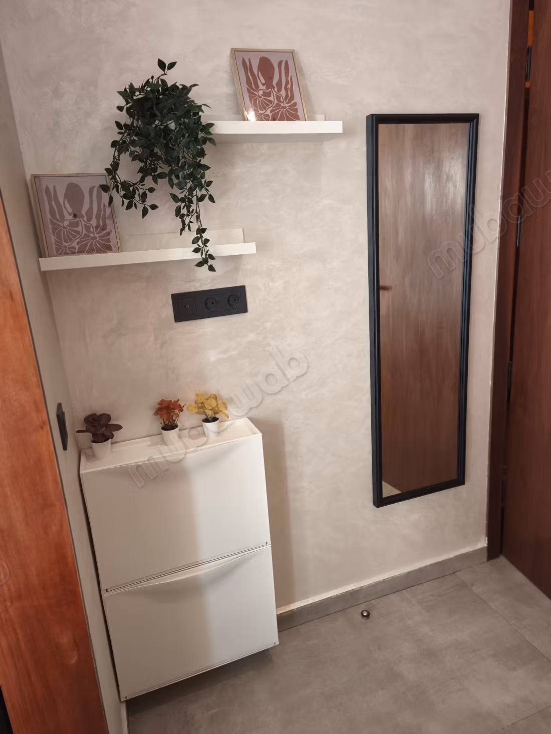 New furnished studio never inhabited