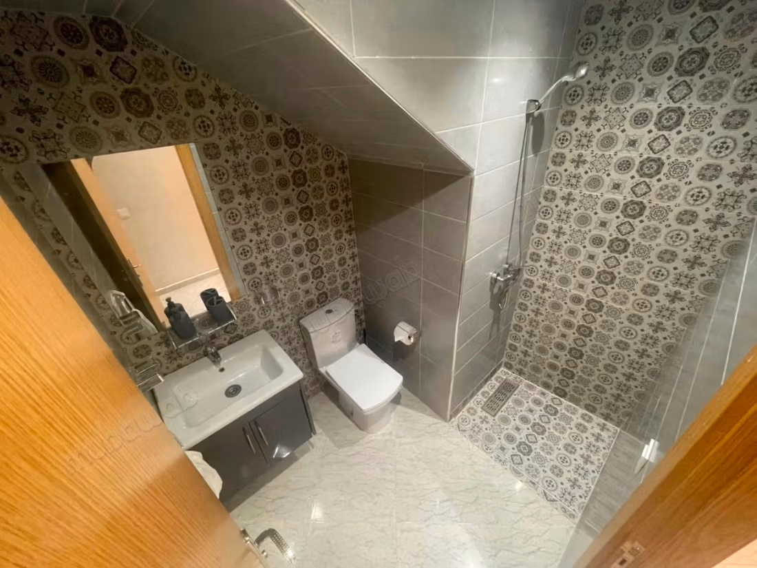 Grand duplex a vendre route de casa