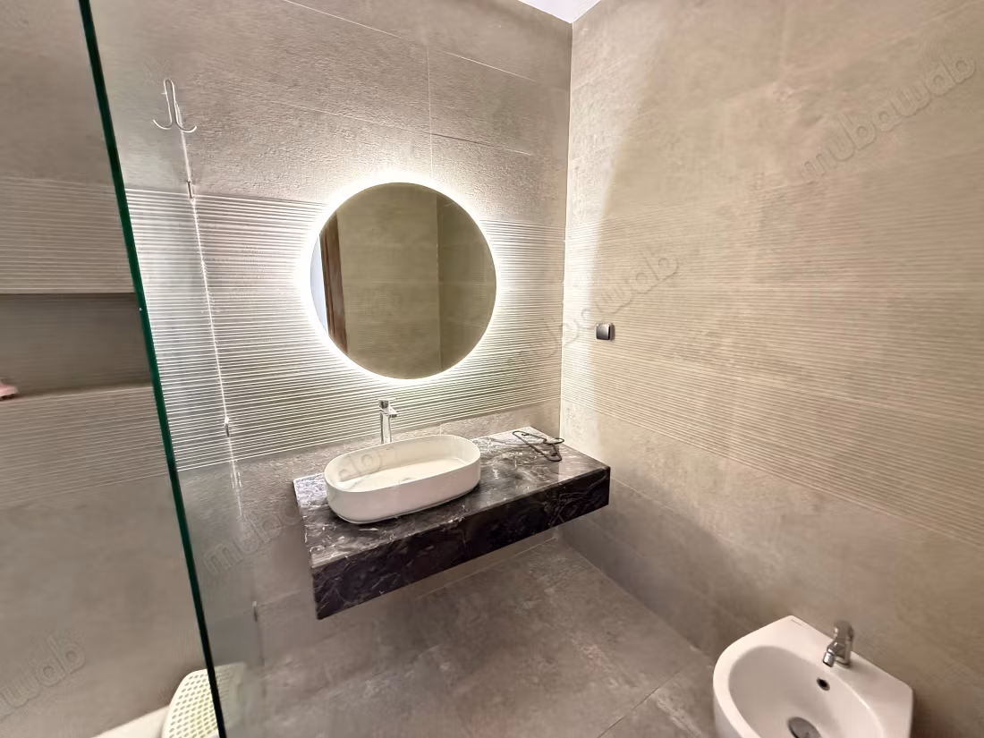 Vente d’un superbe appartement sur el menzeh 
route de zaer