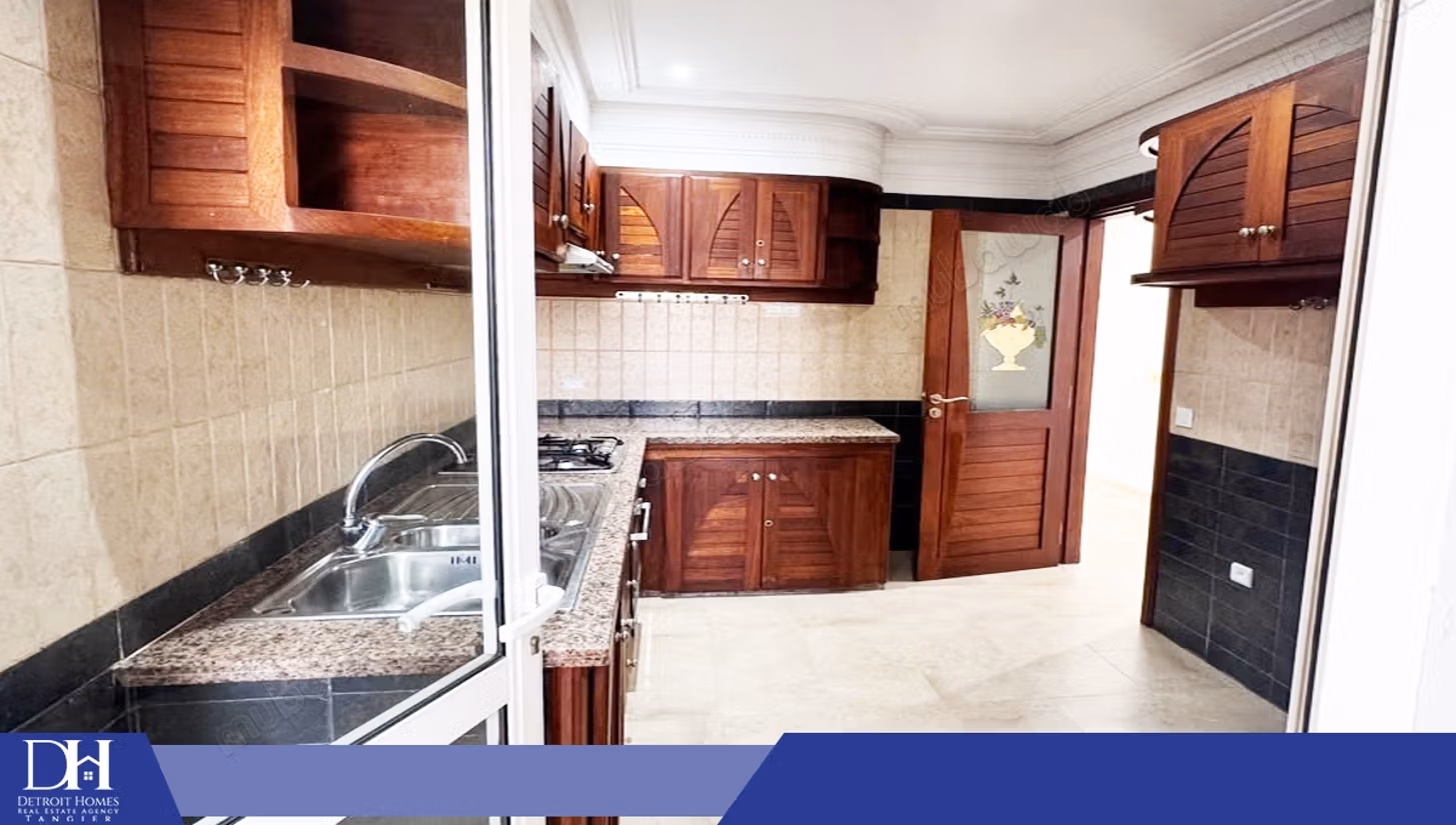 Empty apartment for rent