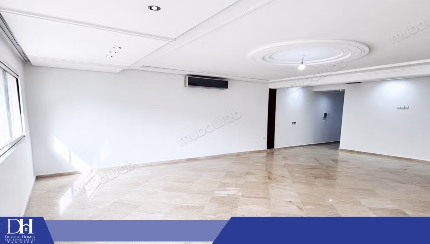 Empty apartment for rent