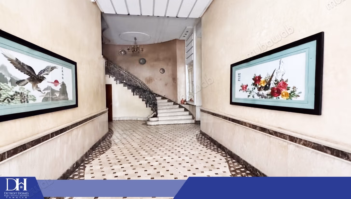 Empty apartment for rent