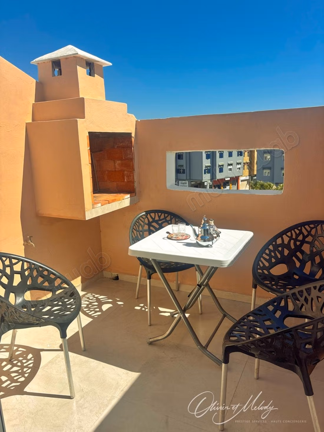 Vend appartement à Nouvelle Ville. Surface de 95 m². Bien meublé