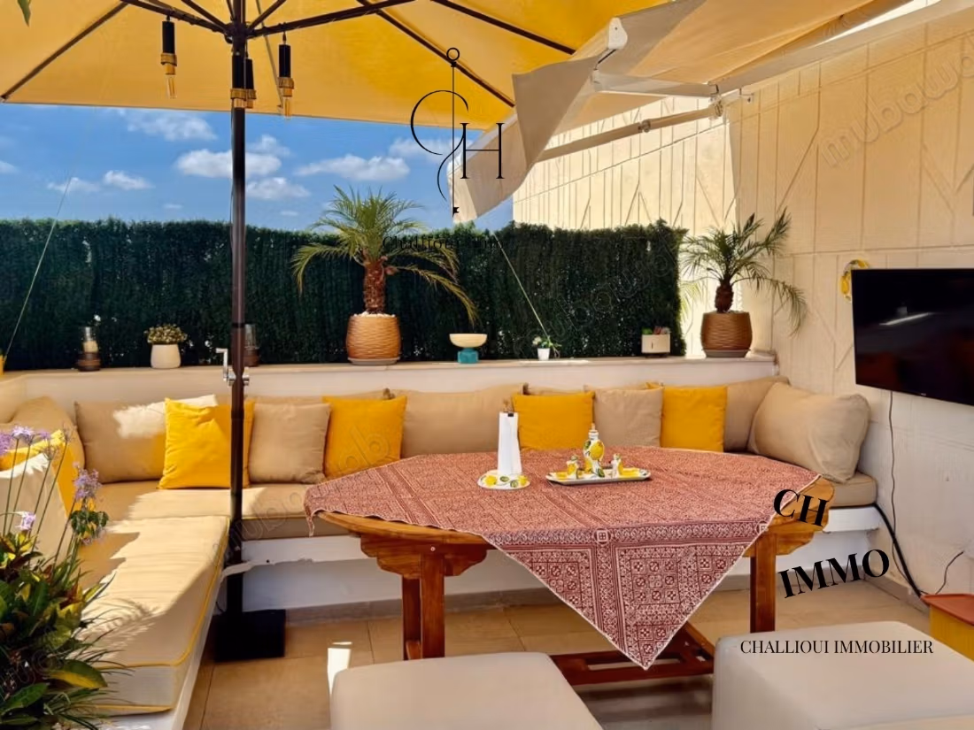 Vente ou location penthouse vide à l'orangeraie