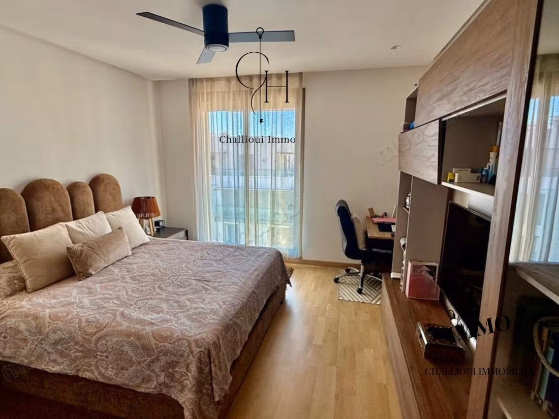 Vente ou location penthouse vide à l'orangeraie
