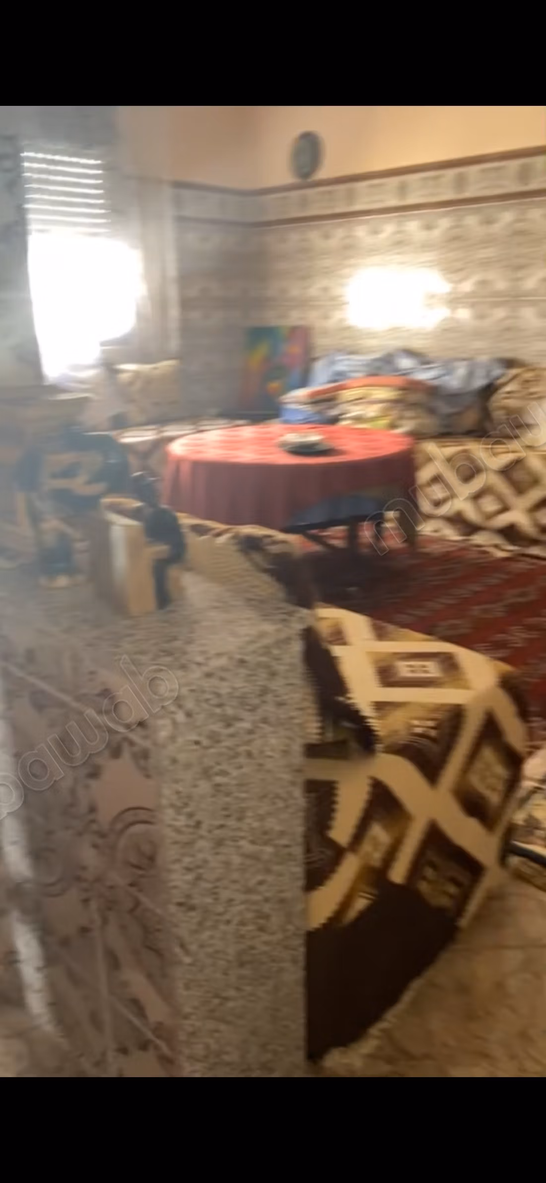 Casa di 110 m2 al suolo su 3 piani nel centro di Temara