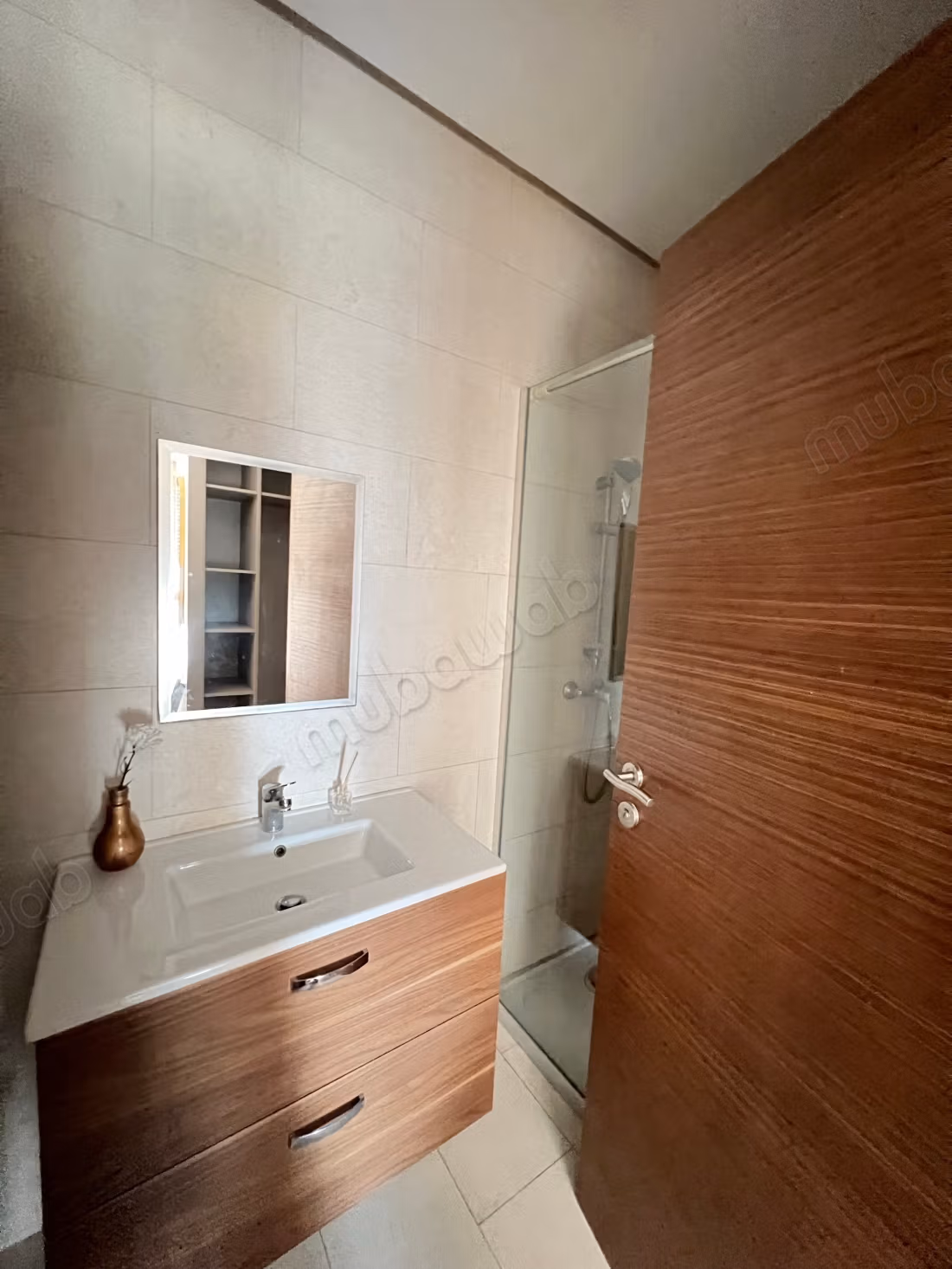 Location d'un appartement à Casablanca Finance City. 
3 pièces. 
Meublé