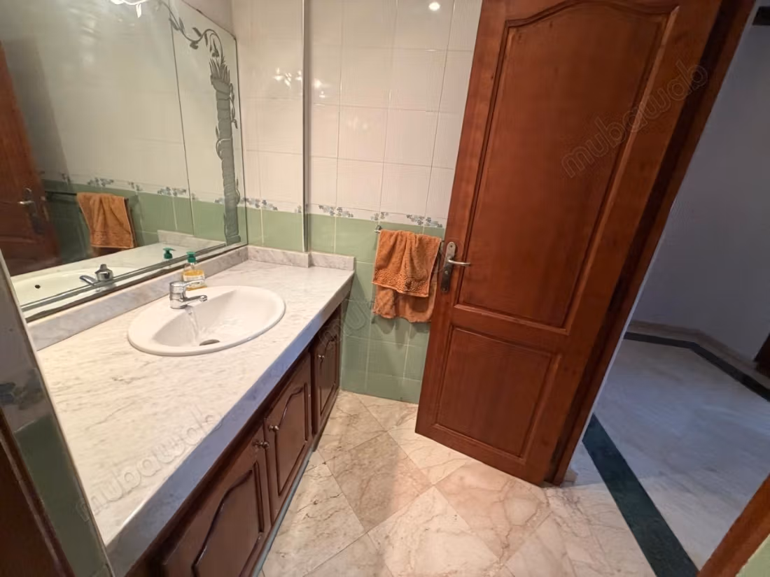 For rent Spacious apartment 240 m² in Sonaba